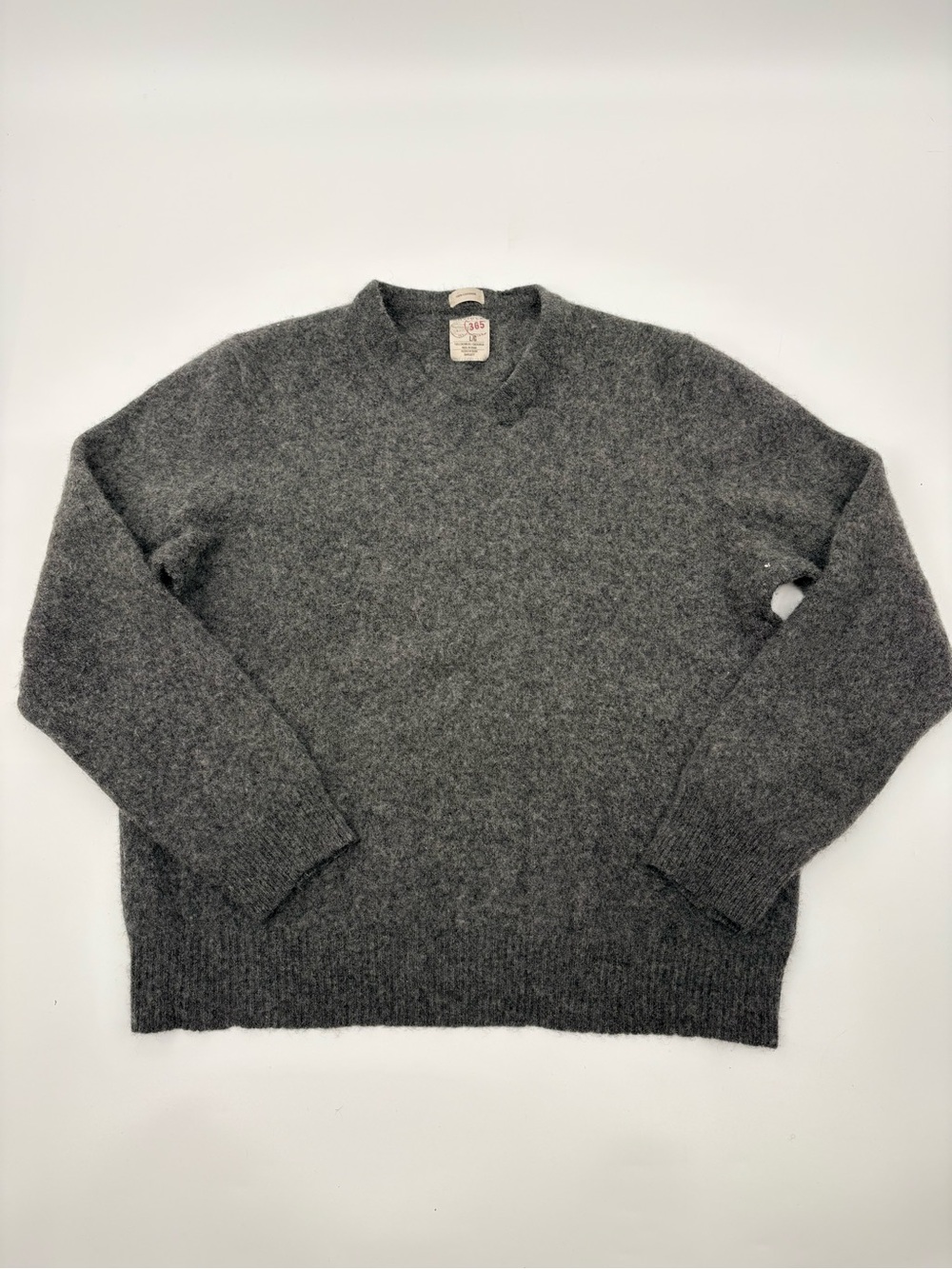 Article 365 Classic Men's cashmere Charcoal Crewneck Sweater